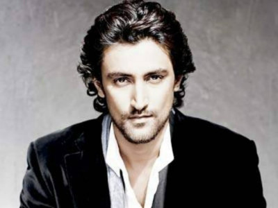 kunal kapoor to stage play in pakistan kunal kapoor to stage play in pakistan