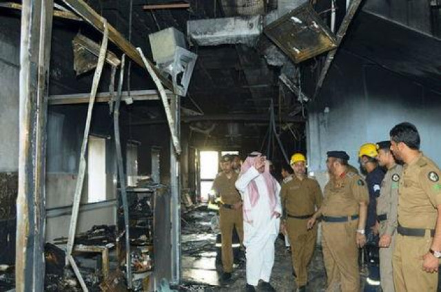 members of saudi civil defence inspect the damage at jazan general hospital following a pre dawn fire in the port city of jazan saudi arabia december 24 2015 photo reuters members of saudi civil defence inspect the damage at jazan general hospital following a pre dawn fire in the port city of jazan saudi arabia december 24 2015 photo reuters