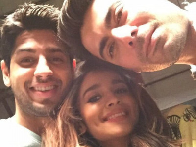 star studded selfie fawad alia sid wrap up kapoor and sons star studded selfie fawad alia sid wrap up kapoor and sons