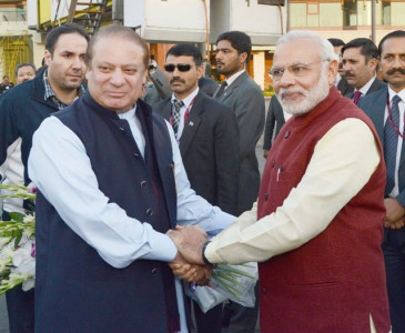 indian pm modi offers condolences to nawaz sharif on his mother s demise