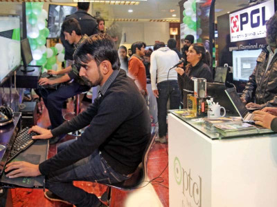 corporate corner ptcl launches pakistan gaming lounge