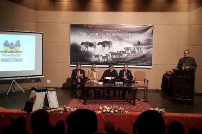 black and white trading thoughts on monochrome photography black and white trading thoughts on monochrome photography