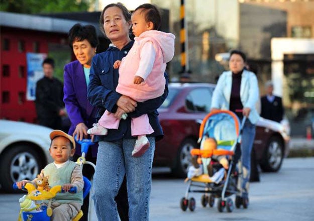 China Officially Ends One Child Policy: State Media