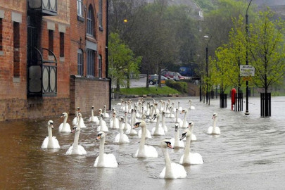 floods in britain prompt emergency government talks floods in britain prompt emergency government talks