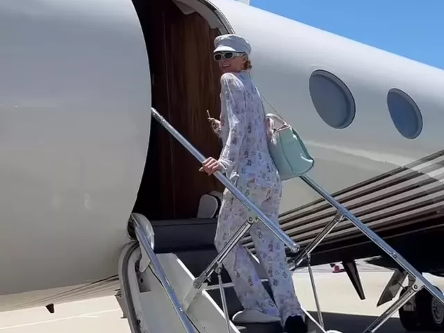 instagram parishilton instagram parishilton