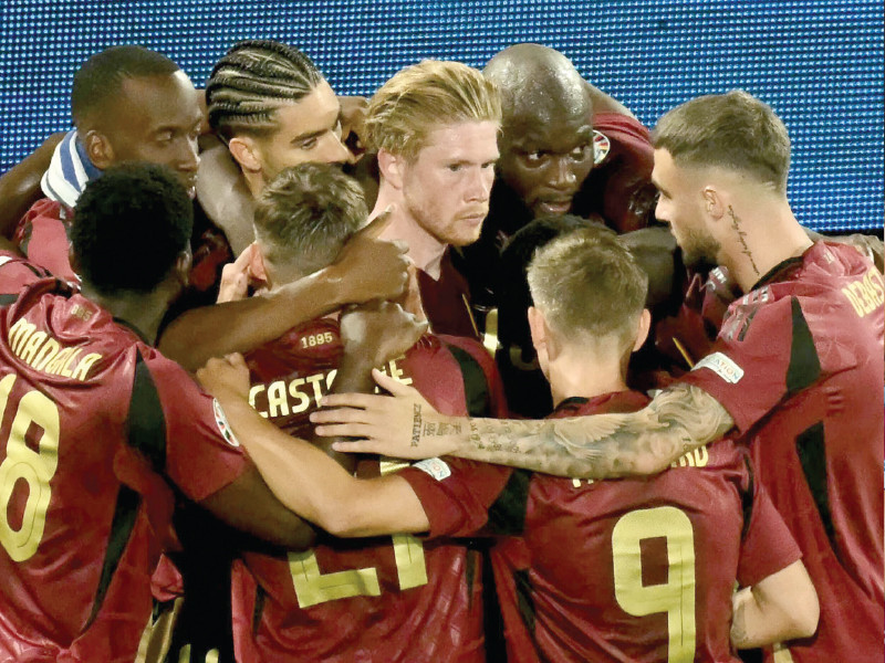 belgium s midfielder kevin de bruyne celebrates with teammates after scoring his team s second goal during the uefa euro 2024 group e football match photo afp