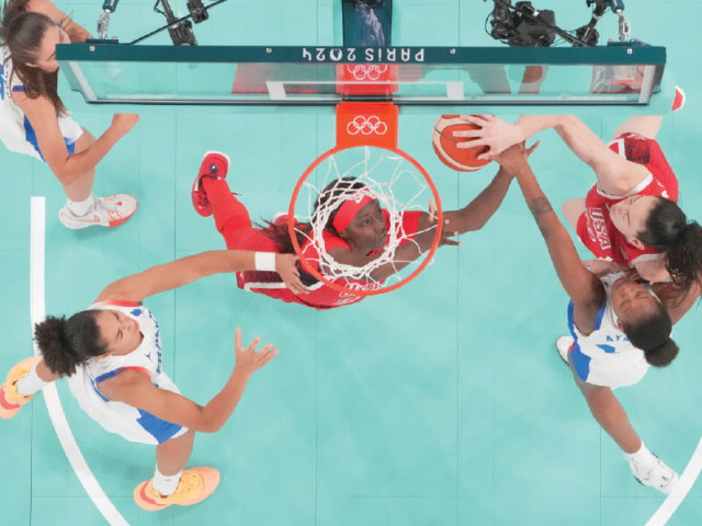kahleah copper and breanna stewart of united states in action against valeriane ayayi and marine fauthoux of france in women s basketball final on sunday photo reuters kahleah copper and breanna stewart of united states in action against valeriane ayayi and marine fauthoux of france in women s basketball final on sunday photo reuters