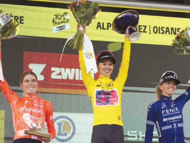 polish rider katarzyna niewiadoma celebrates after winning the women s tour de france cycling race photo afp polish rider katarzyna niewiadoma celebrates after winning the women s tour de france cycling race photo afp