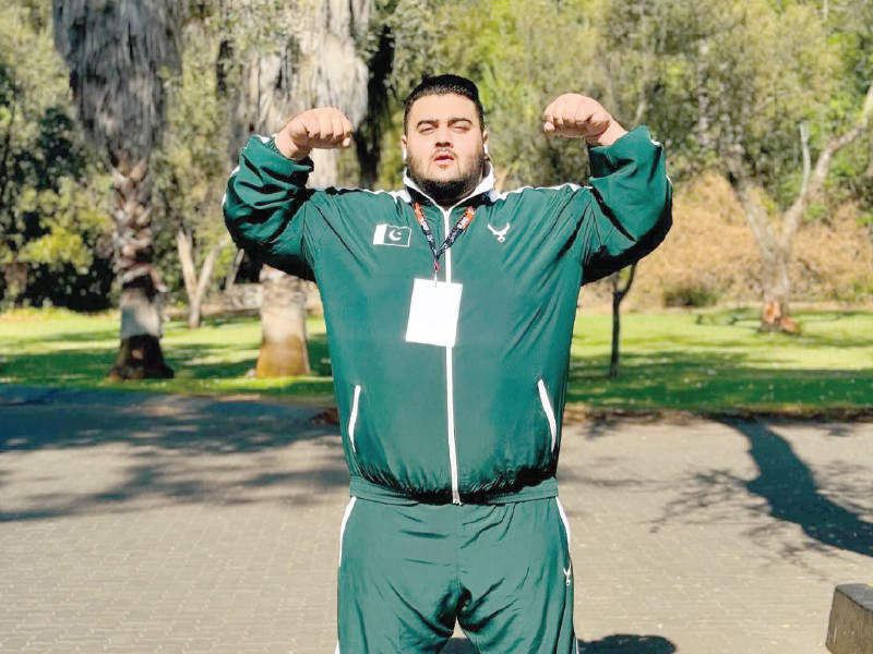 nooh dastgir butt seen before his events in sin city where he won seven gold medals and one bronze at commonwealth powerlifting event photo nooh dastgir