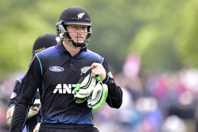 boundary hunter guptill smacks sri lanka into submission
