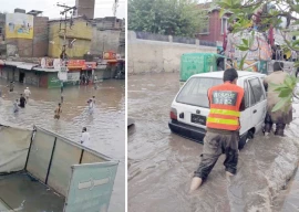 rain turns peshawar into flooded city rain turns peshawar into flooded city