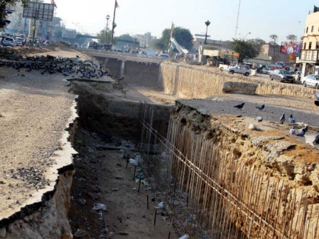 the half built nazimabad underpass at golimar chowrangi has been abandoned since the last four months photo aysha saleem express the half built nazimabad underpass at golimar chowrangi has been abandoned since the last four months photo aysha saleem express