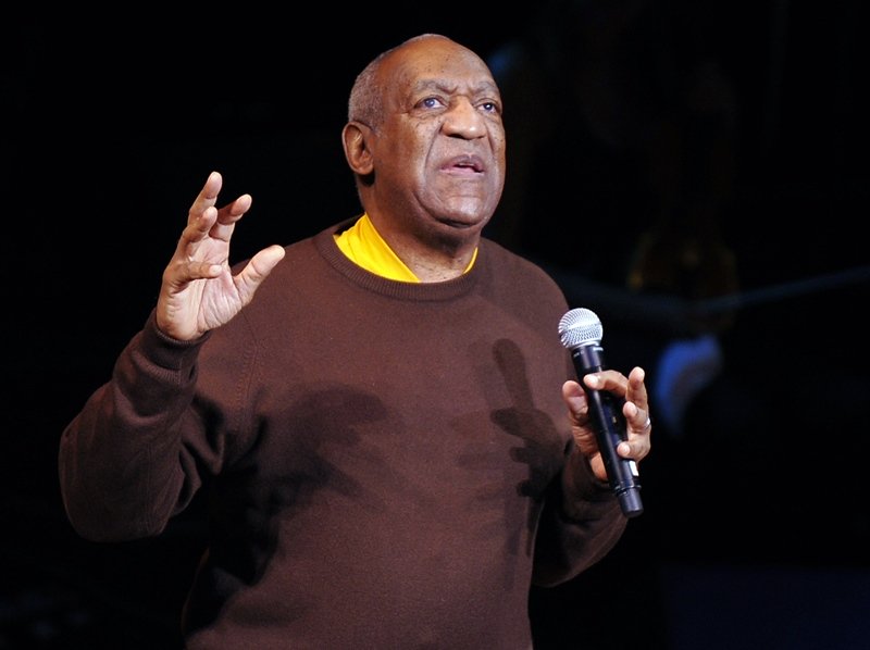 bill cosby performs onstage during a celebration of paul newman s hole in the wall camps at avery fisher hall lincoln center in new york in 2010 photo afp