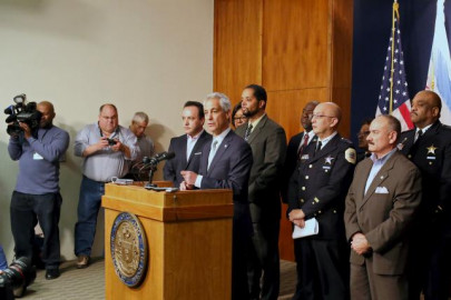 chicago mayor plans changes to police policy after deadly shootings chicago mayor plans changes to police policy after deadly shootings