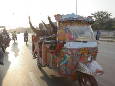 overload s new song highlights lahore s historical monument overload s new song highlights lahore s historical monument