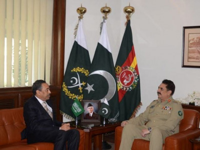 saudi minister calls on army chief