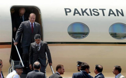pm nawaz arrives in sri lanka for three day official visit pm nawaz arrives in sri lanka for three day official visit