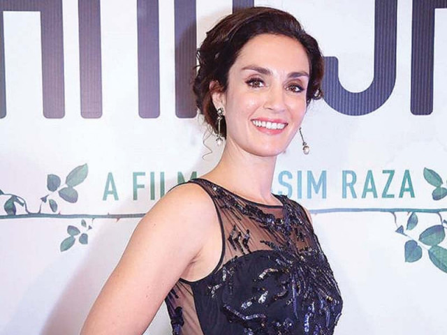 cast member sonya jehan poses for a picture at the karachi premiere of ho mann jahaan photo publicity cast member sonya jehan poses for a picture at the karachi premiere of ho mann jahaan photo publicity