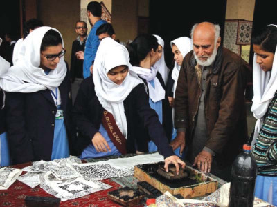 engagement with artisans students learn art of block printing