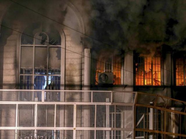 flames and smoke rise from saudi arabia 039 s embassy during a demonstration in tehran january 2 2016 photo reuters