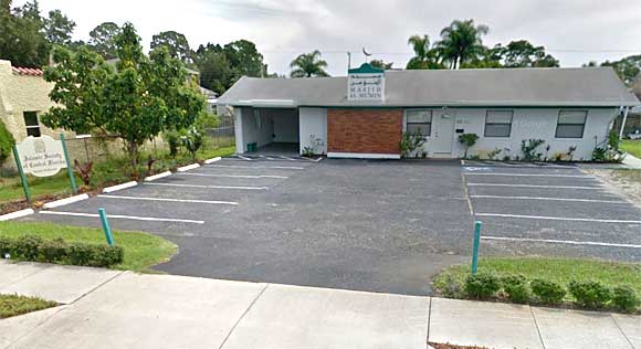 the titusville police responded to a report of a burglary at the islamic society of central florida masjid al munin mosque located at 1011 south washington avenue last saturday at 6 13 a photo google image