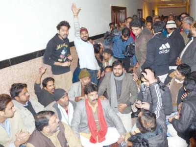 paramedics boycott work to protest nonpayment of salaries paramedics boycott work to protest nonpayment of salaries