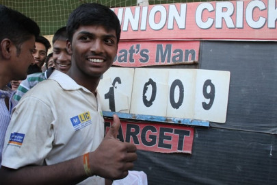 india greats say don t knock mumbai boy s record 1 009