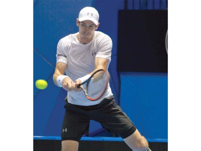 murray showed no signs of the thigh injury that had previously troubled him as he zverev in the punishing perth heat at the hopman cup on friday photo afp