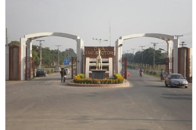 kamran kayani played a lead role in getting the project from dha photo dhacity com kamran kayani played a lead role in getting the project from dha photo dhacity com