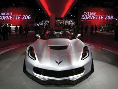 us auto industry obama to visit detroit auto show to see progress