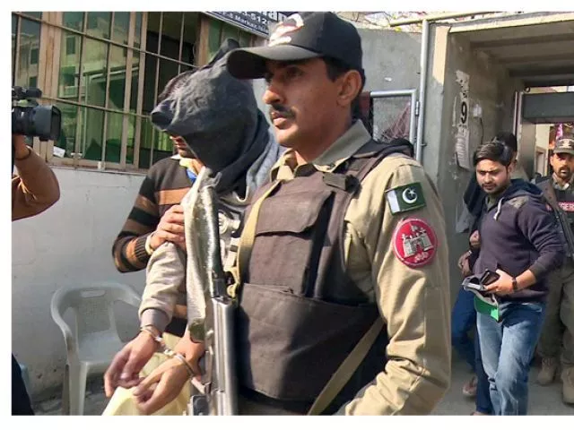 rangers personnel bring back the accused of imran farooq murder case after hearing in session court photo inp rangers personnel bring back the accused of imran farooq murder case after hearing in session court photo inp