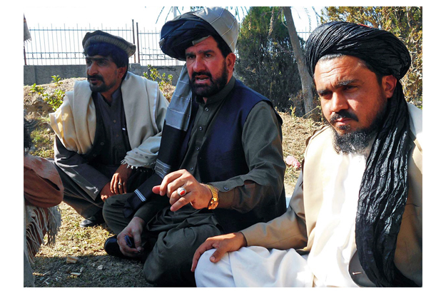 malik shehzada addressing a jirga of traders in township photo online