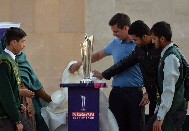pakistani one day cricket captain azhar ali 2r unveils the icc 2016 world twenty20 as he meets with students from the army public school aps photo afp pakistani one day cricket captain azhar ali 2r unveils the icc 2016 world twenty20 as he meets with students from the army public school aps photo afp