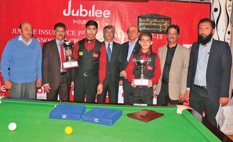 besides bagging the winner s trophy tahir pocketed rs50 000 and along with runner up muzammil qualified for the world u18 championship photo courtesy pbsa