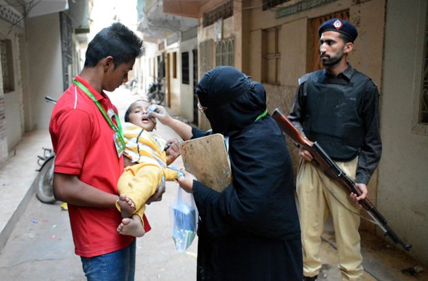 top city health and security officials personally monitor anti polio drive photo online