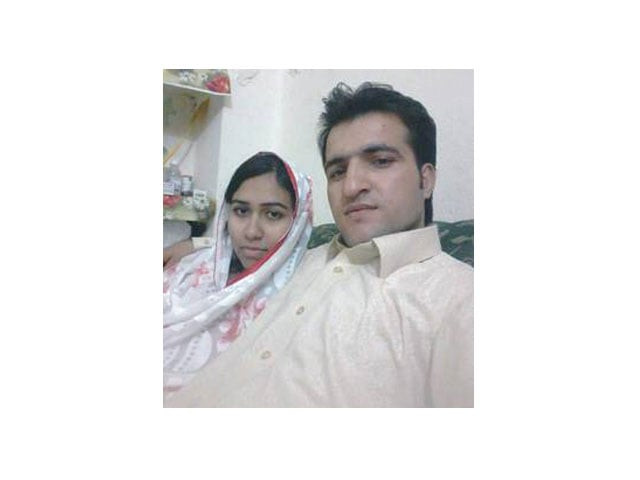 a file photo of indian girl mehrunisa with pakistani husband ijaz khan photo express a file photo of indian girl mehrunisa with pakistani husband ijaz khan photo express
