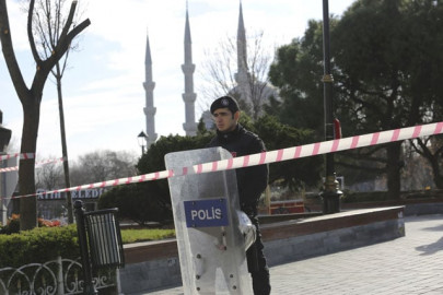 syrian bomber suspected as blast kills 10 in istanbul tourist hub erdogan syrian bomber suspected as blast kills 10 in istanbul tourist hub erdogan