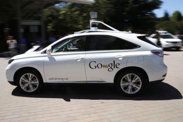 a google self driving vehicle drives around the parking lot at the computer history museum after a presentation in mountain view california in this may 13 2014 file photo photo reuters