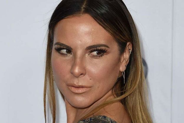 kate del castillo arriving for the centerpiece gala premiere of alcon entertainment 039 s the 33 during afi fest 2015 photo reuters