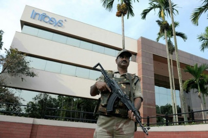 india s infosys rides out chennai floods posts profit rise