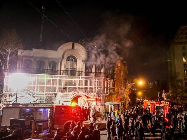 iranian protesters set fire to the saudi embassy in tehran during a demonstration against the execution of prominent shia muslim cleric nimr al nimr by saudi authorities on january 2 2016 photo afp