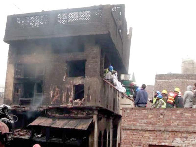 while asleep six of a family die in early morning fire in lohari gate