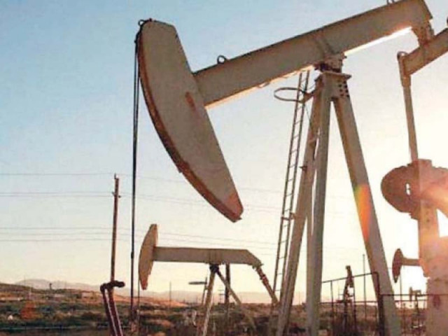 sui field was producing 300 to 350 mmcfd of gas and to attract fresh investment in the field the government would have to offer a new price photo file sui field was producing 300 to 350 mmcfd of gas and to attract fresh investment in the field the government would have to offer a new price photo file