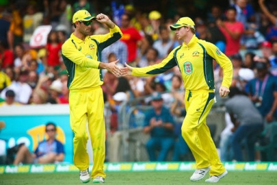 2nd odi australian top order dominates indian bowling
