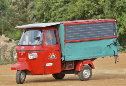 women in india s mumbai get first permits to drive tuk tuks