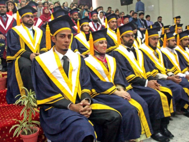 students of bba and mba were awarded degrees at the institute s first convocation photo athar khan express students of bba and mba were awarded degrees at the institute s first convocation photo athar khan express
