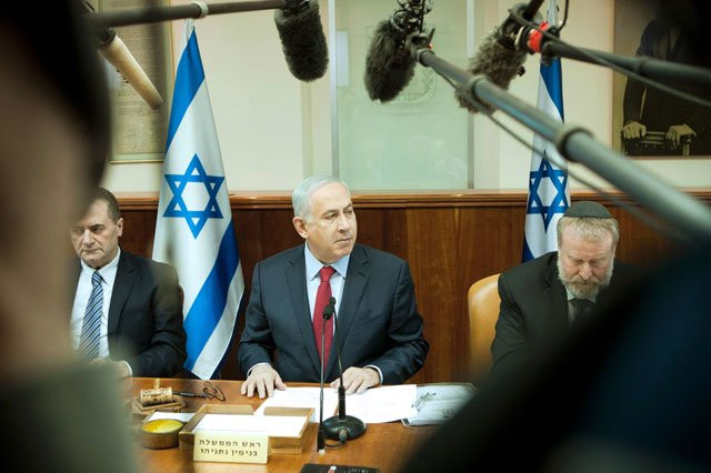 israeli prime minister benjamin netanyahu c chairs the weekly cabinet meeting at the pm 039 s office in jerusalem on january 17 2016 photo afp israeli prime minister benjamin netanyahu c chairs the weekly cabinet meeting at the pm 039 s office in jerusalem on january 17 2016 photo afp