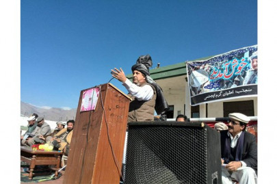 divided they stand pro govt elders express support for fcr