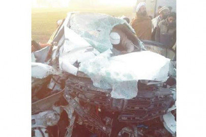 end of a picnic two students killed in road accident