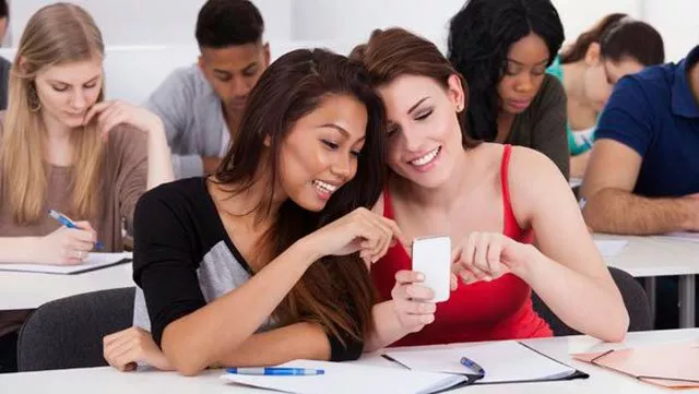boredom was the top reason students gave for turning to their digital devices during class photo cbsnews boredom was the top reason students gave for turning to their digital devices during class photo cbsnews